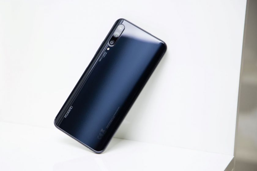 „Huawei“ pristato naują išmaniųjų flagmaną: sukurtas mėgstantiems fotografuoti