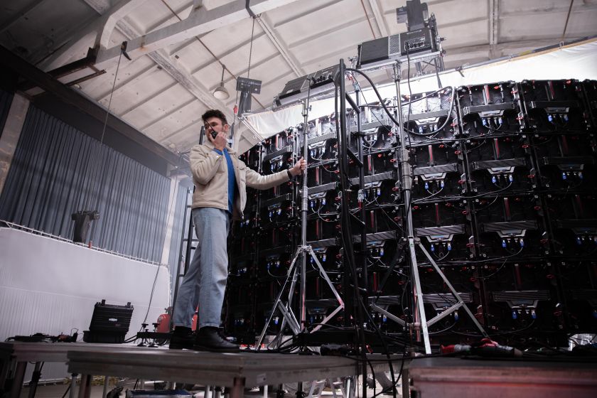 
Nenustoja stebinti: „Portalo“ ir „Nano Jesus“ projektų kūrėjai pristato naują grandiozinį projektą                