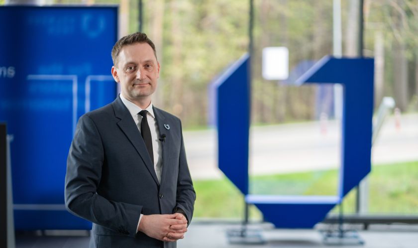 DI specialistų rinka Lietuvoje: atlyginimai siekia iki 10 tūkst. eurų, o studentų skaičius šovė į viršų