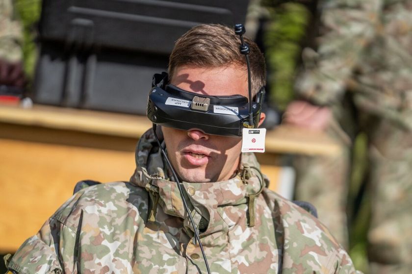 Ketvirtojoje „Dronų dienoje“ – naujausios technologijos ir dronų taktinės varžybos