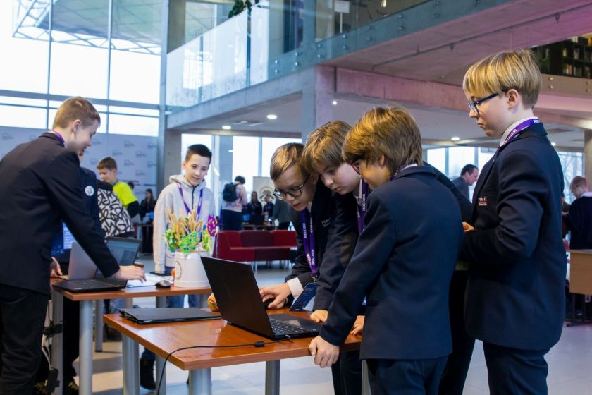 KTU „Informiko žinių forumas“: kur mokiniai pamato, kiek daug sugeba